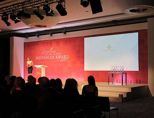 Einblick in die Veranstaltung des Meininger Awards auf der Bühne